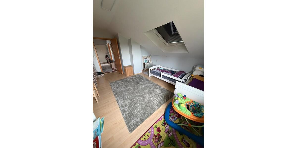 Dachgeschoßwohnung Bischberg - 3 Zimmer, 70 m&sup2;, 210.000&euro; | Angebot:26041876