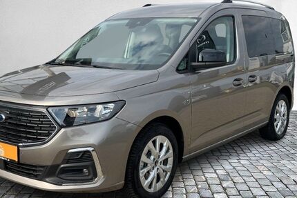 Ford Tourneo Connect 9.500 km 28.799 &euro; Bamberg 96052