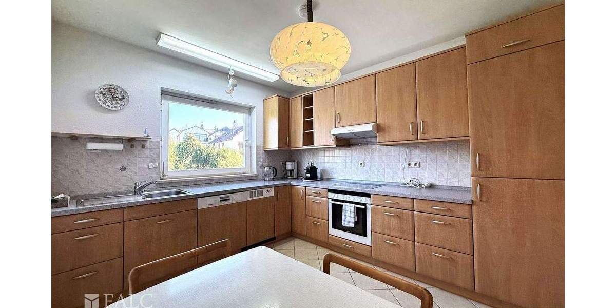 Mehrfamilienhaus, Wohnhaus Memmelsdorf - 9 Zimmer, 186 m&sup2;, 640.000&euro; | Angebot:25695315