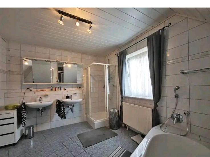 Einfamilienhaus Burgebrach - 6 Zimmer, 640.000&euro; | Angebot:20316157