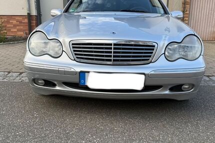 Mercedes-Benz C 220 218.000 km 3.990 &euro; Sand 97522