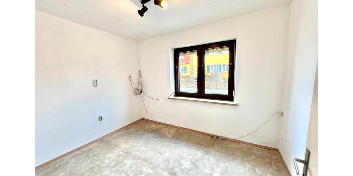 Einfamilienhaus Litzendorf - 7 Zimmer, 144 m&sup2;, 199.900&euro; | Angebot:26943309