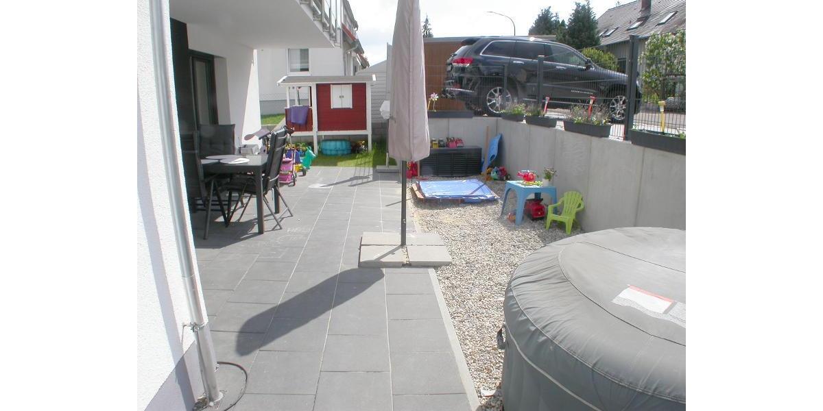 4 Zi. Erdgeschoss Wohnung mit Garten und 2 Stellplätzen - Etagenwohnung Höchstadt | Angebot:26802455