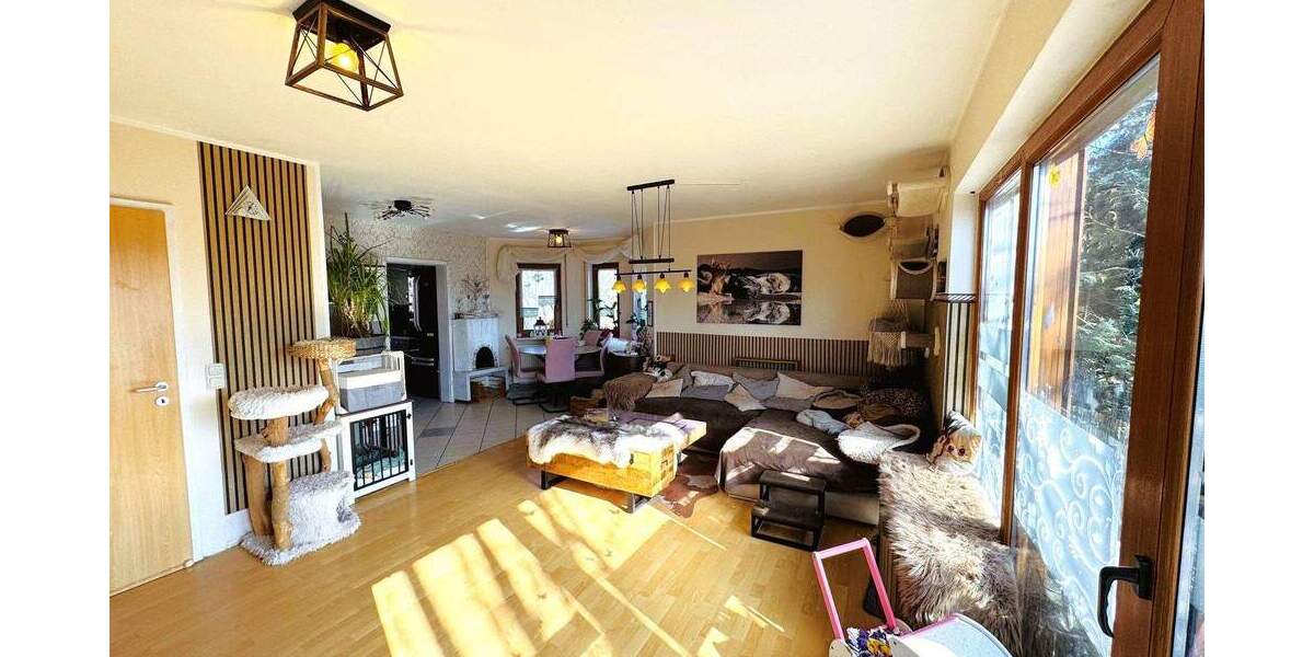 Einfamilienhaus Burghaslach - 6 Zimmer, 130 m&sup2;, 425.000&euro; | Angebot:25744156