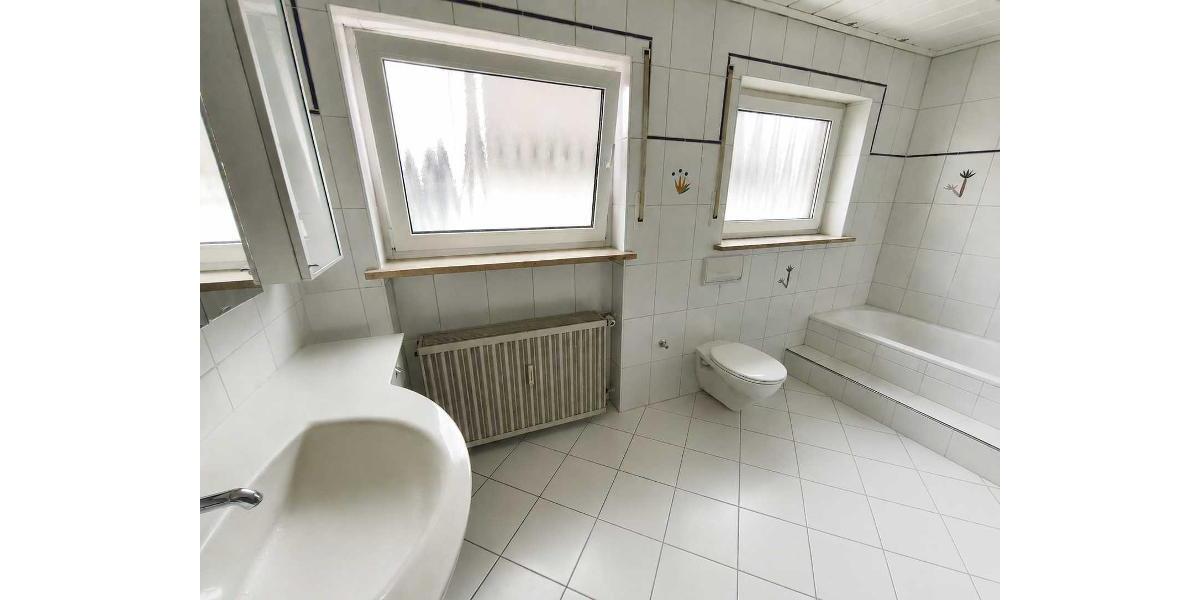 3 Zi. Wohnung im EG mit Terrasse, Gartenmktbenutzung und Garage - Etagenwohnung Hessdorf | Angebot:27314099