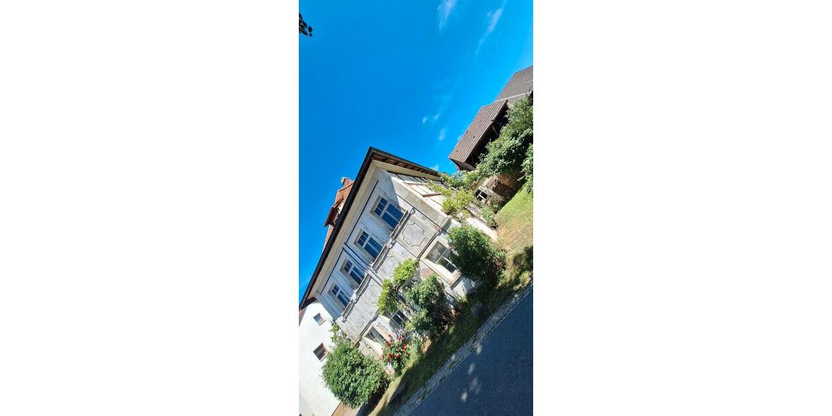 Einfamilienhaus Zapfendorf - 6 Zimmer, 150 m&sup2;, 200.000&euro; | Angebot:26739801