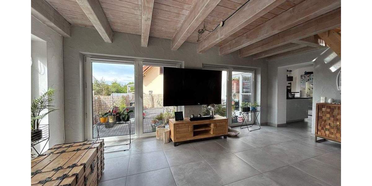 Etagenwohnung Wachenroth - 4 Zimmer, 132 m&sup2;, 299.000&euro; | Angebot:25700813