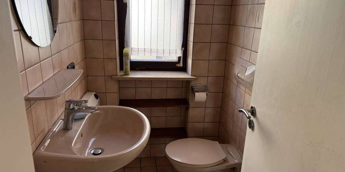 Mehrfamilienhaus, Wohnhaus Frensdorf Reundorf - 7 Zimmer, 169 m&sup2;, 320.000&euro; | Angebot:25996445