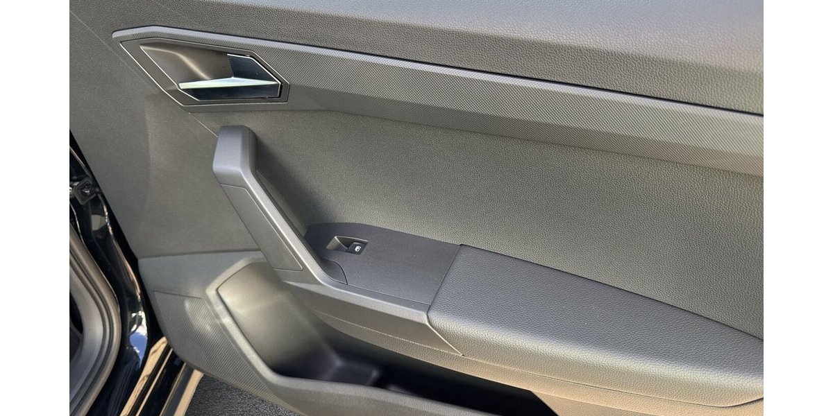 Seat Arona Style *Navi-App/SHZG/LED/Kamera/PDC* 18.609 km 16.980 &euro; Bamberg 96052