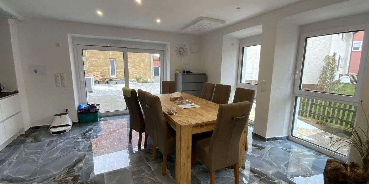 Mehrfamilienhaus, Wohnhaus Pretzfeld - 7 Zimmer, 194 m&sup2;, 625.000&euro; | Angebot:25692198