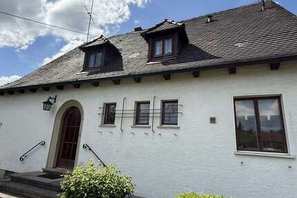 Haus Höchstadt an der Aisch - 7 Zimmer, 146 m&sup2;, 375.000&euro; | Angebot:21397616