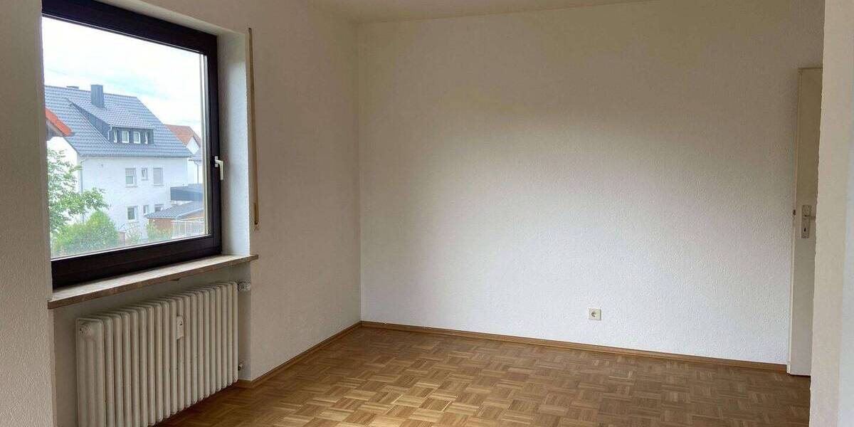 Etagenwohnung Forchheim - 3 Zimmer, 100 m&sup2;, 980&euro; | Angebot:26803825