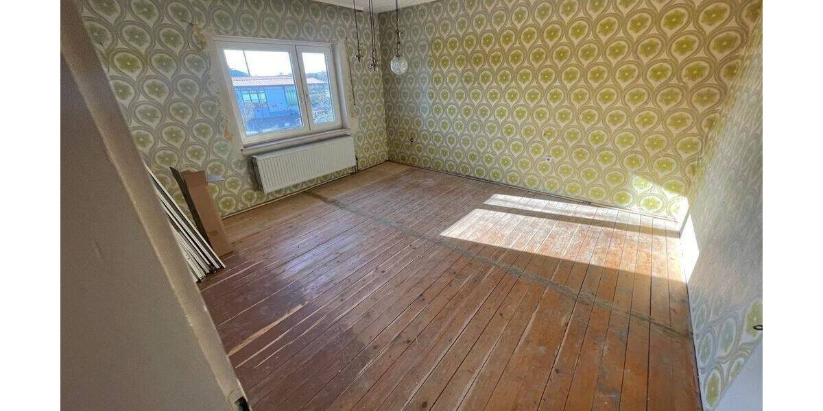 Mehrfamilienhaus, Wohnhaus Burgebrach - 9 Zimmer, 759 m&sup2;, 385.000&euro; | Angebot:26155334