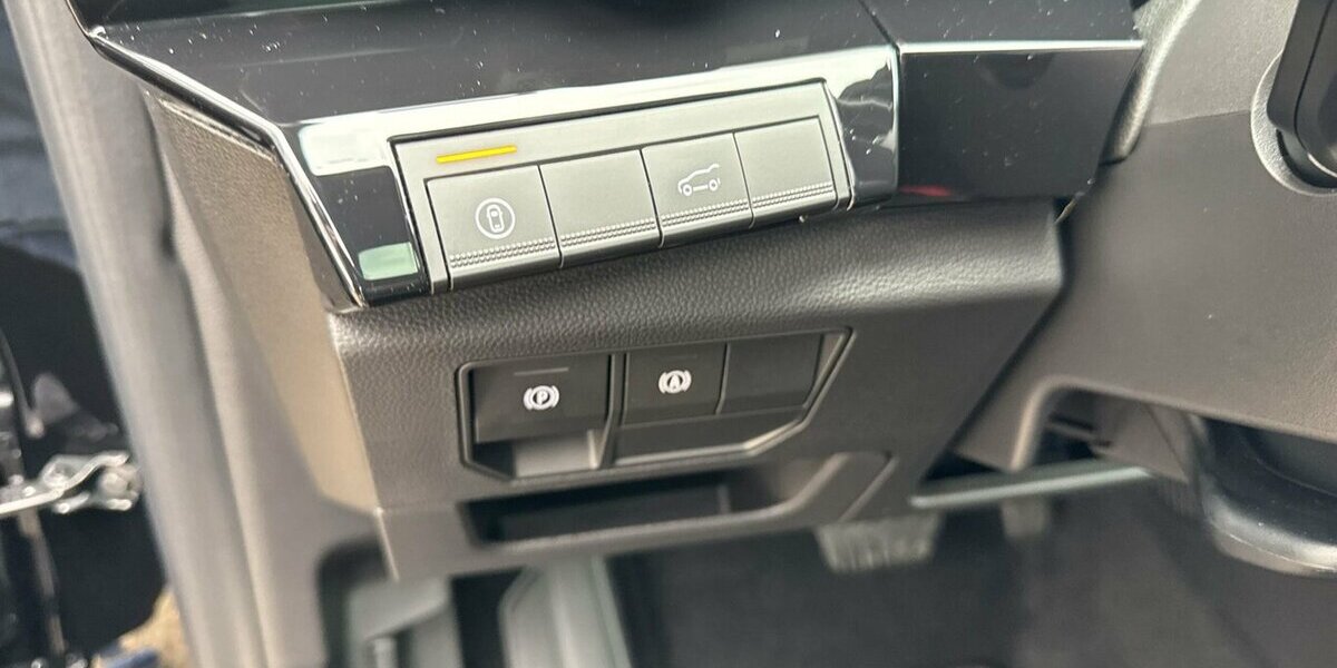 Renault Austral Mild Hyb.160 Techno *Automatik/Pano/SHZG/N 16.119 km 29.190 &euro; Bamberg 96052