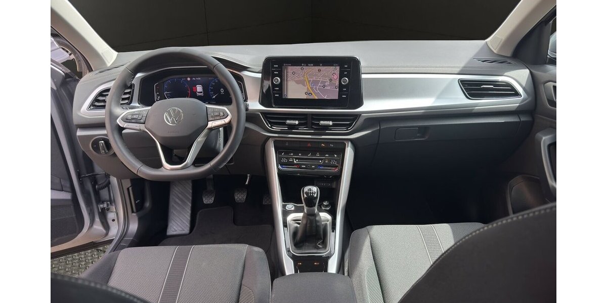 VW T-Roc 1.5 TSi Life Business *LED/Navi/ACC/SHZG/Tot 4.126 km 26.990 &euro; Bamberg 96052