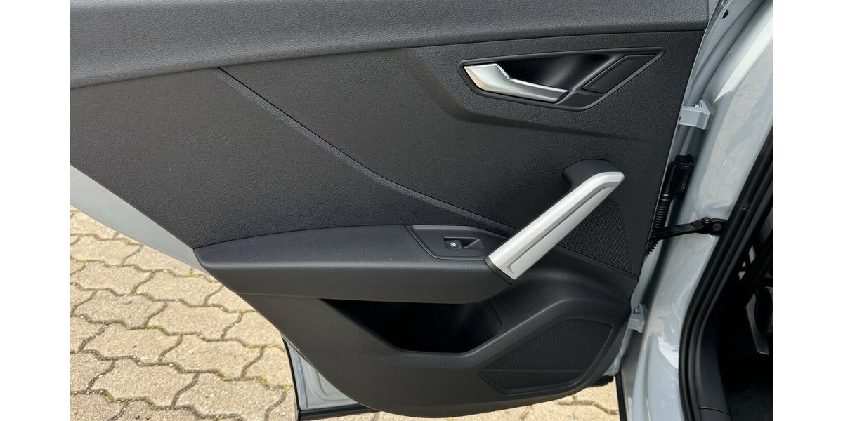 Audi Q2 35 TFSI advanced *LED/Navi-App/Kamera/virt.CP/S 2.158 km 27.790 &euro; Bamberg 96052