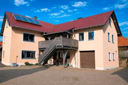 Haus Königsfeld - 10 Zimmer, 239 m&sup2;, 495.000&euro; | Angebot:26094378