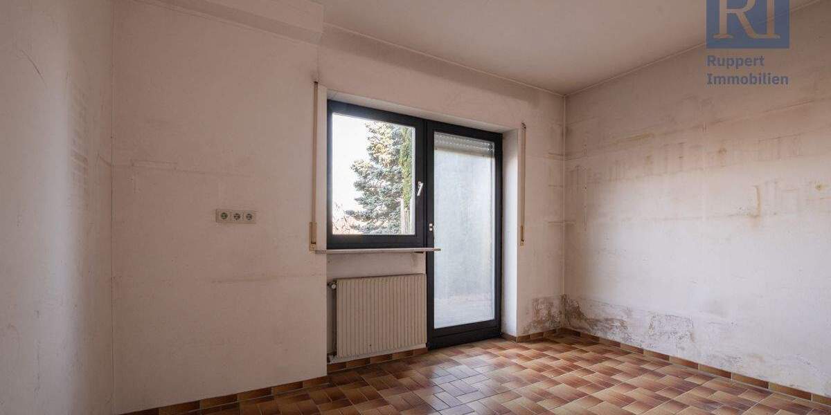 Einfamilienhaus Eltmann - 8 Zimmer, 140 m&sup2;, 295.000&euro; | Angebot:25909245