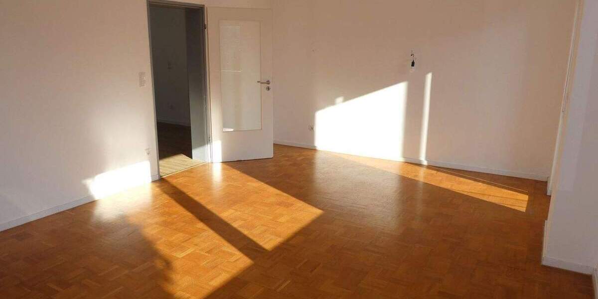 Etagenwohnung Baiersdorf - 4 Zimmer, 100 m&sup2;, 1.200&euro; | Angebot:25797254