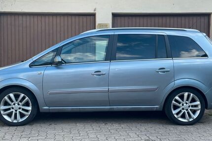 Opel Zafira 195.672 km 2.199 &euro; Itzgrund 96274