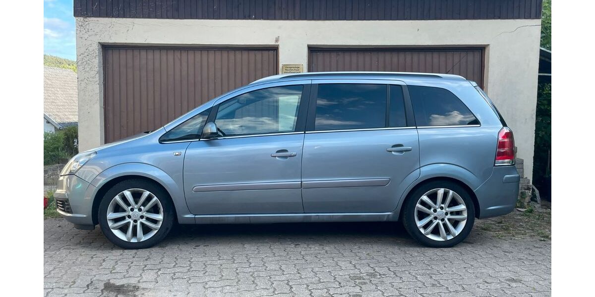 Opel Zafira 195.672 km 2.199 &euro; Itzgrund 96274