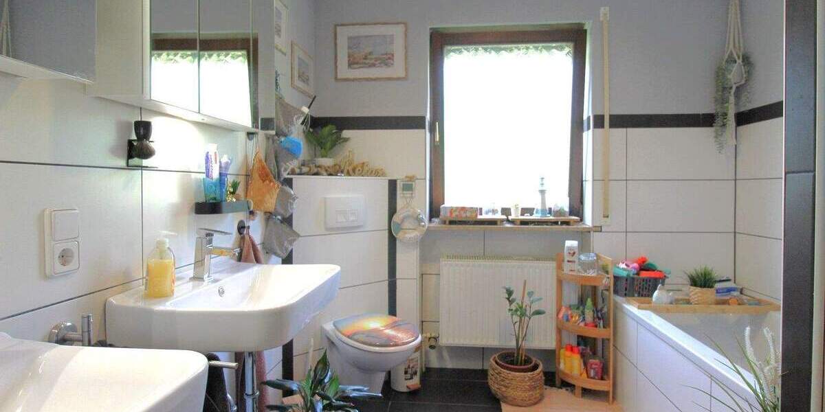 Einfamilienhaus Pretzfeld Urspring - 4 Zimmer, 143 m&sup2;, 399.000&euro; | Angebot:25685607