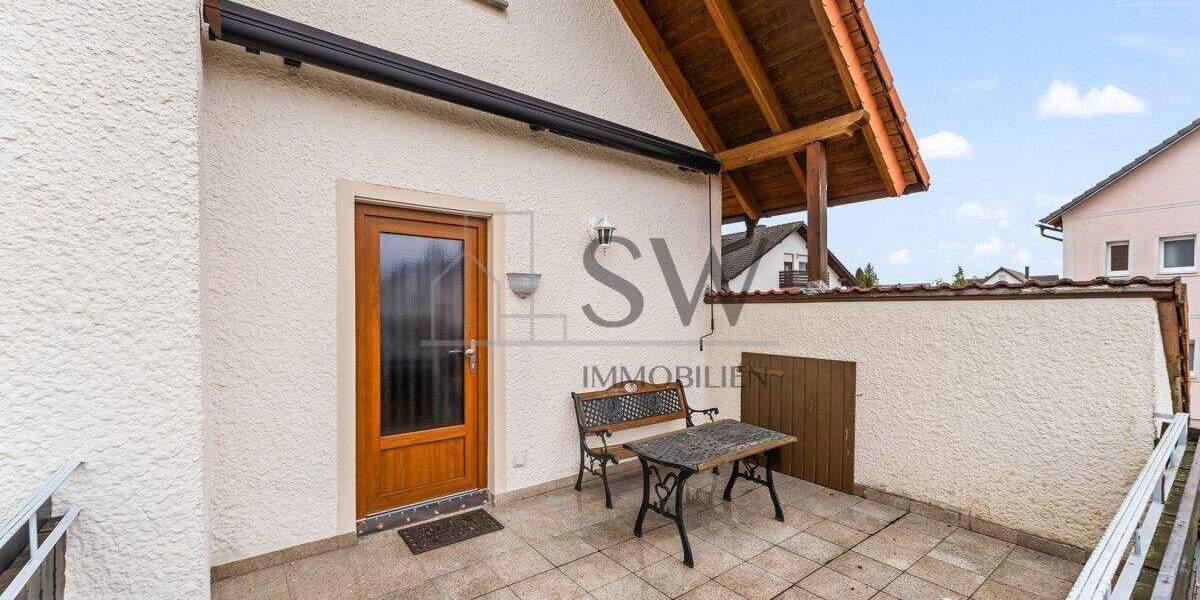 Einfamilienhaus Burgebrach - 9 Zimmer, 227 m&sup2;, 550.000&euro; | Angebot:25685831