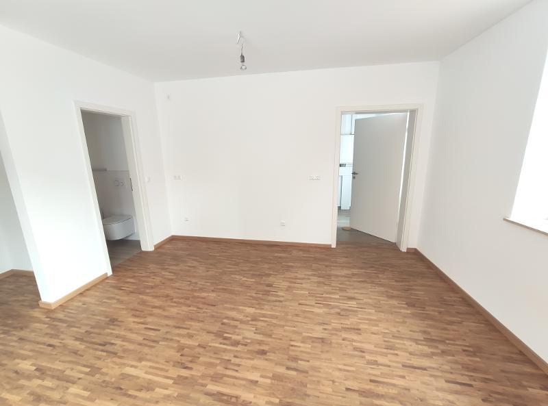 ERSTBEZUG nach Sanierung - Einfamilienhaus mit großer Terrasse und Garage - Einfamilienhaus Pommersfelden | Angebot:21473448