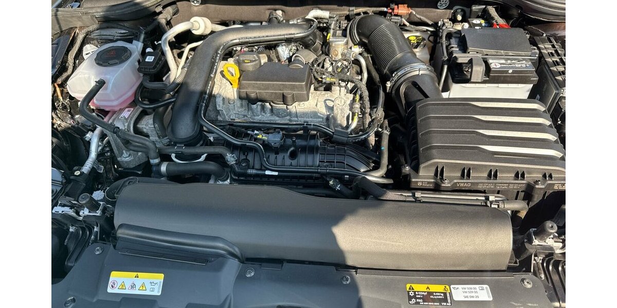 Skoda Scala TSi Clever * LED/Navi-Amundsen/virt.Cockpit/ 27.272 km 17.980 &euro; Bamberg 96052