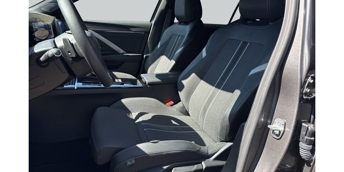 Opel Astra L ST GS *AHK/Head-up/Navi/LED/Winterpaket/36 12.495 km 24.480 &euro; Bamberg 96052