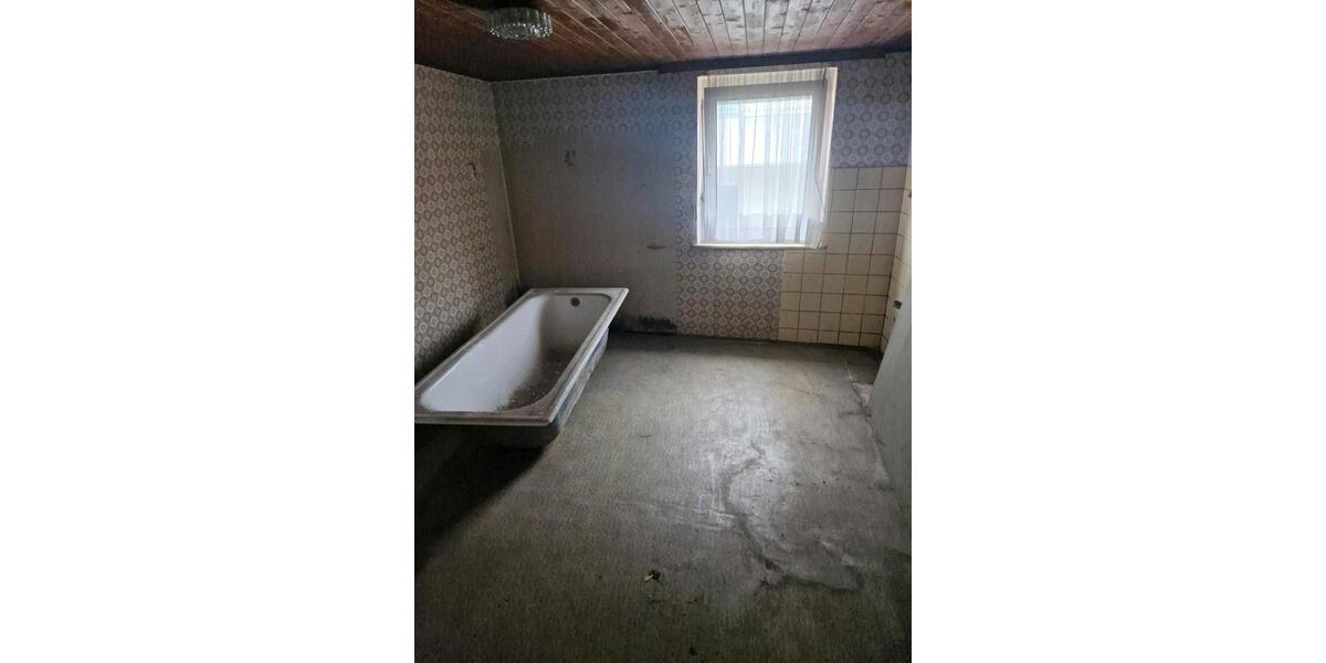 Einfamilienhaus Hallstadt - 11 Zimmer, 450 m&sup2;, 2.000&euro; | Angebot:21621278