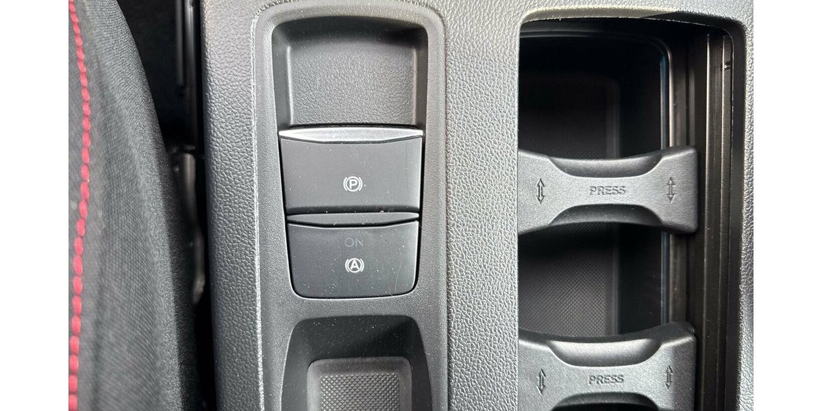 Ford Focus Turnier ST-Line X *AHK//Head-up/Navi/SHZG/PD 7.956 km 23.780 &euro; Bamberg 96052