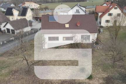 Haus Hallerndorf Schlammersdorf - 6 Zimmer, 186 m&sup2;, 499.000&euro; | Angebot:26190018