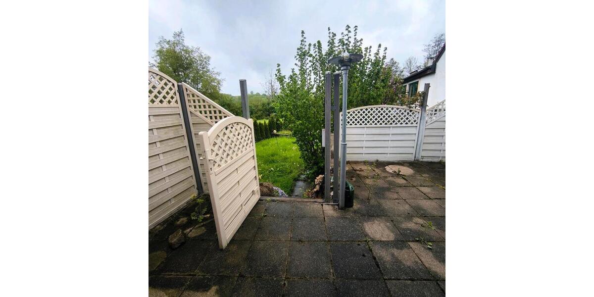 Einfamilienhaus Burgebrach - 8 Zimmer, 235 m&sup2;, 225.000&euro; | Angebot:26777158