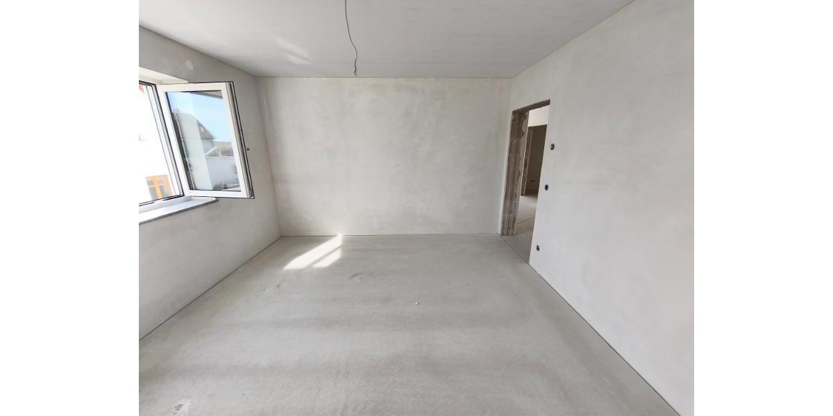 4 Zi. Wohnung (Nr. 7) im OG mit Balkon - Etagenwohnung Adelsdorf OT | Angebot:26785974