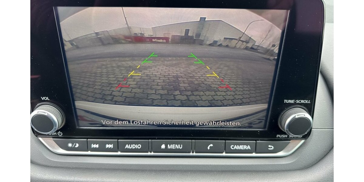 Nissan Qashqai Accenta *Xtronic/SHZG/Navi-App/Kamera/ICC/ 23.631 km 23.380 &euro; Bamberg 96052