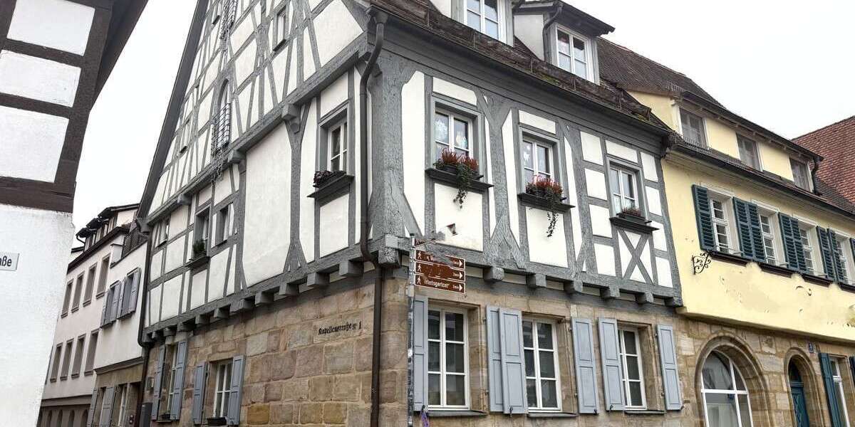 Einfamilienhaus Forchheim - 10 Zimmer, 220 m&sup2;, 695.000&euro; | Angebot:24085615