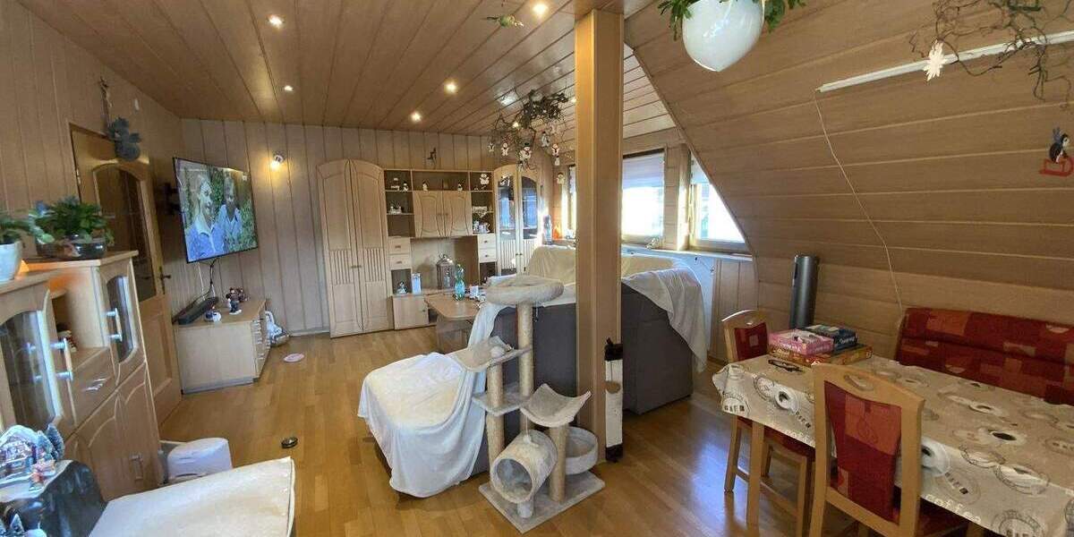 Mehrfamilienhaus, Wohnhaus Forchheim - 6 Zimmer, 147 m&sup2;, 549.000&euro; | Angebot:25742938