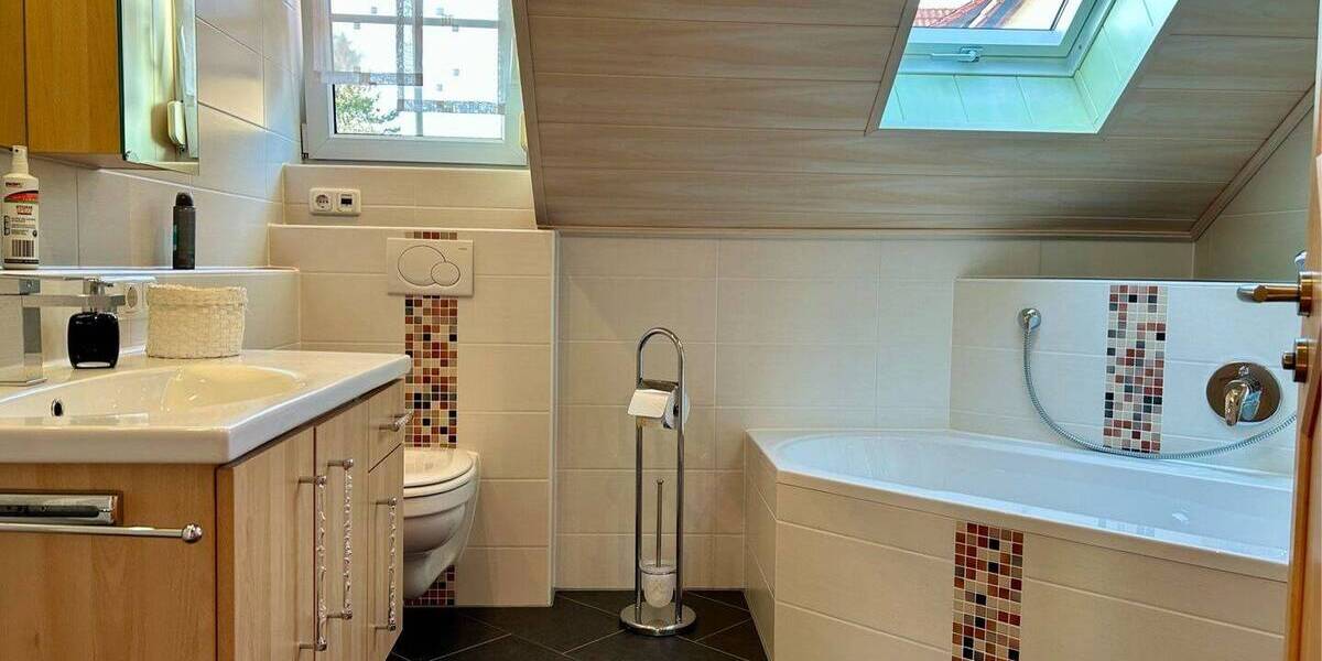 Einfamilienhaus Pommersfelden Sambach - 8 Zimmer, 144 m&sup2;, 399.000&euro; | Angebot:26015812