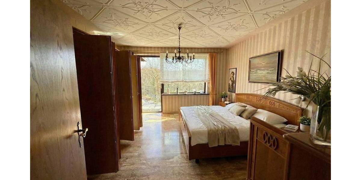 Einfamilienhaus Baunach - 9 Zimmer, 273 m&sup2;, 495.000&euro; | Angebot:26154527