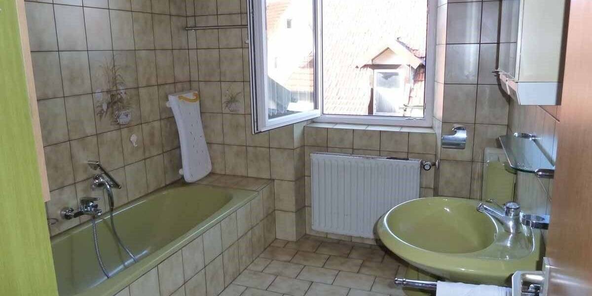 Mehrfamilienhaus, Wohnhaus Sand - 9 Zimmer, 275 m&sup2;, 275.000&euro; | Angebot:26930956
