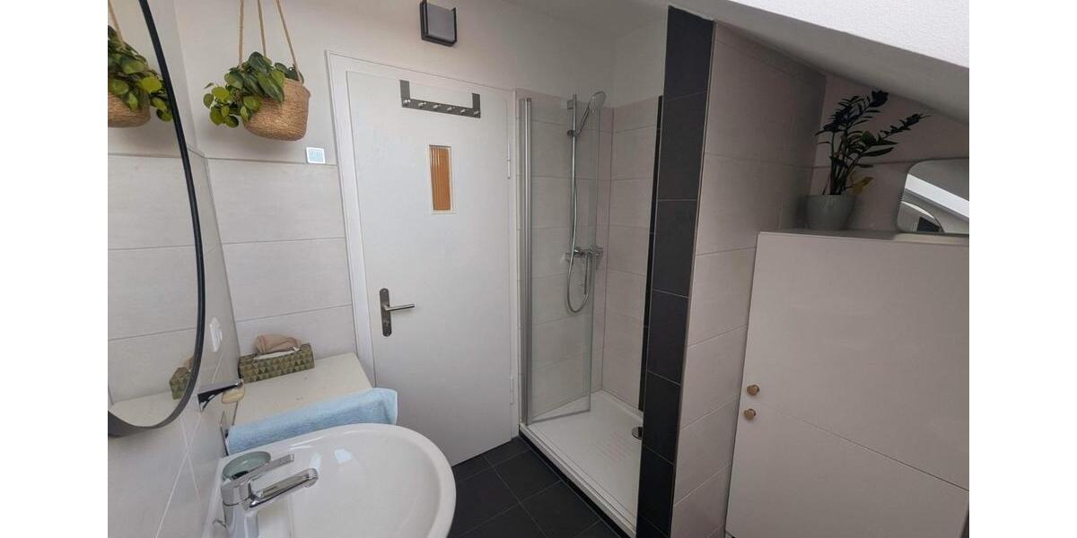 Dachgeschoßwohnung Hallstadt - 3 Zimmer, 63 m&sup2;, 239.000&euro; | Angebot:26767575