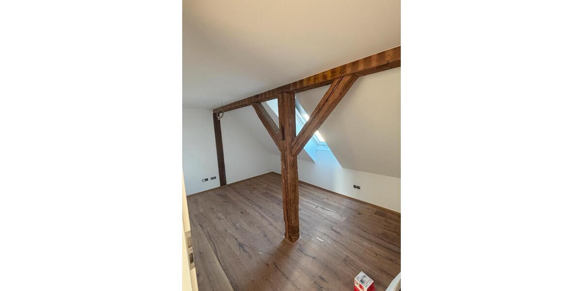 Maisonettenwohnung Burghaslach - 2.5 Zimmer, 106 m&sup2;, 1.200&euro; | Angebot:25812645