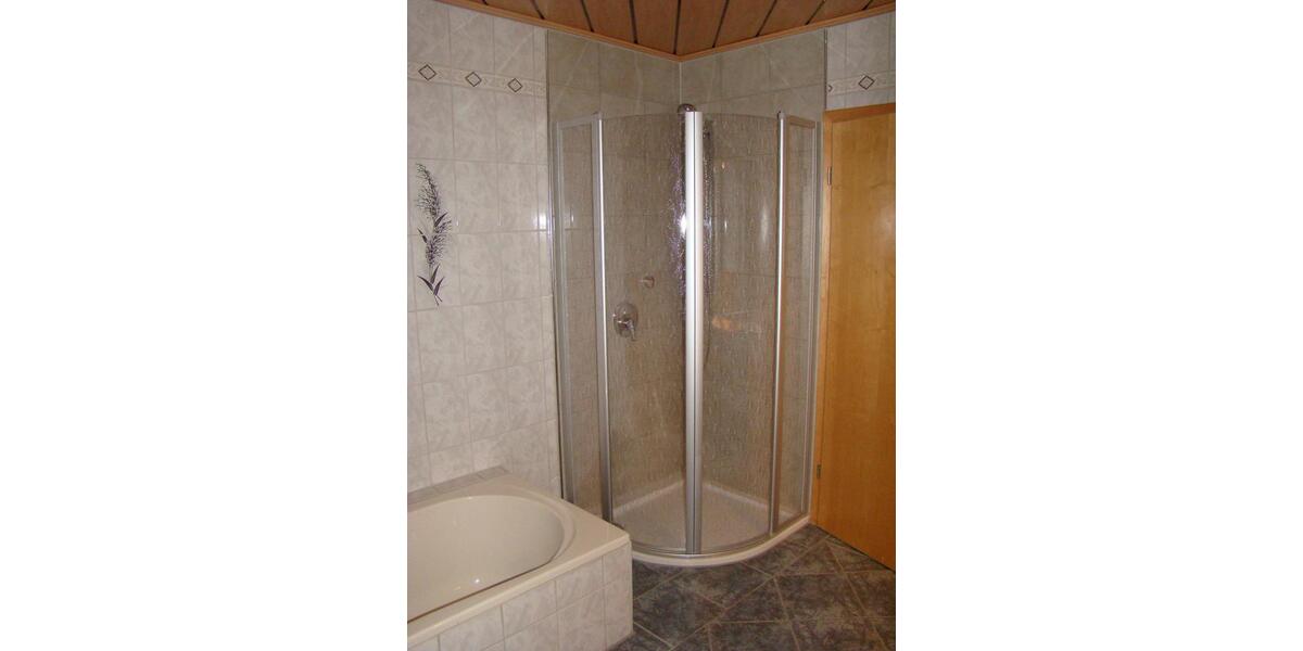 Terrassenwohnung Vestenbergsgreuth - 3 Zimmer, 91 m&sup2;, 189.000&euro; | Angebot:24123865