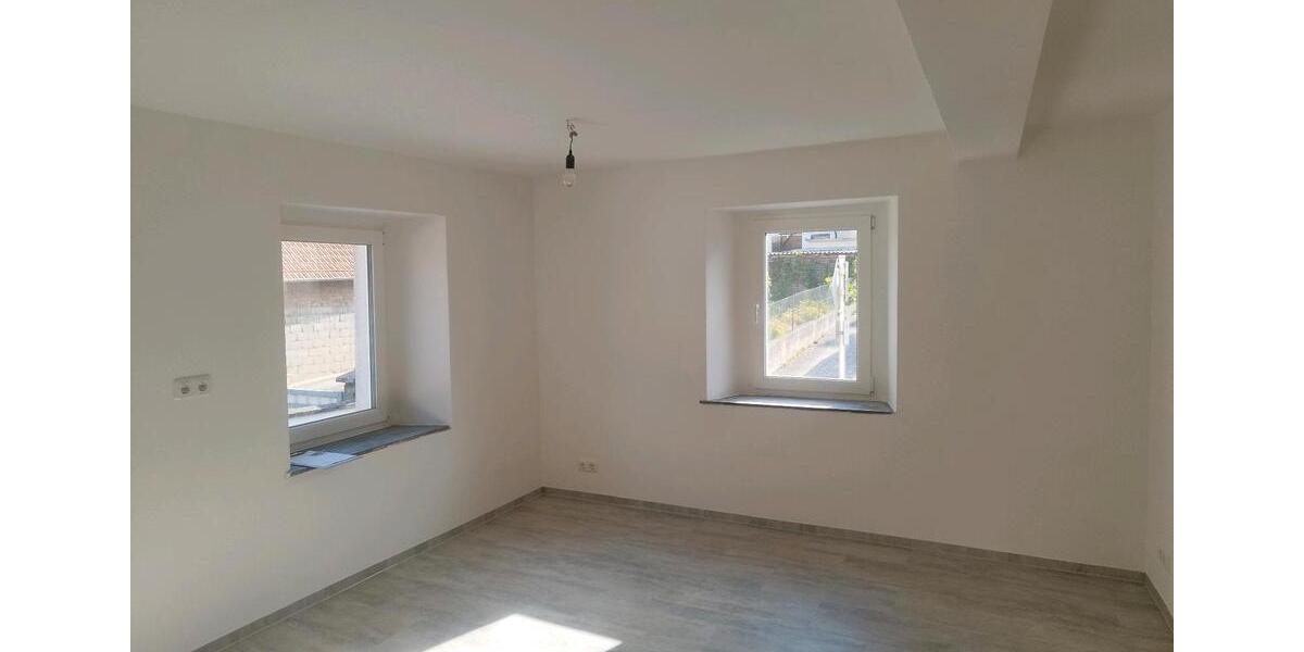 Einfamilienhaus Knetzgau - 3 Zimmer, 79 m&sup2;, 159.000&euro; | Angebot:27209552