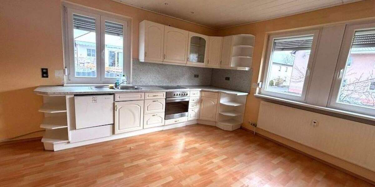 Mehrfamilienhaus, Wohnhaus Strullendorf - 9 Zimmer, 206 m&sup2;, 389.000&euro; | Angebot:25662851