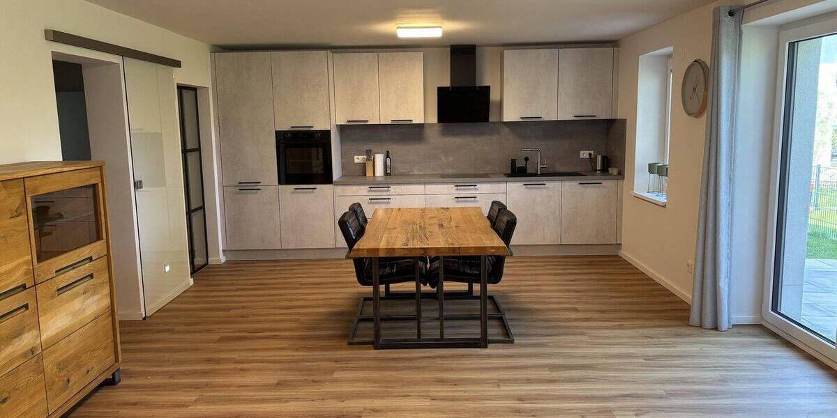Etagenwohnung Bamberg Am Bruderwald - 3 Zimmer, 100 m&sup2;, 1.800&euro; | Angebot:26915483