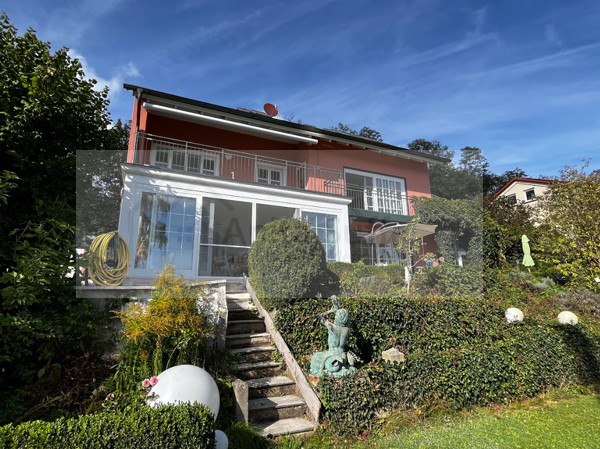 Etagenwohnung Burghaslach - 6 Zimmer, 220 m&sup2;, 1.250&euro; | Angebot:25382468