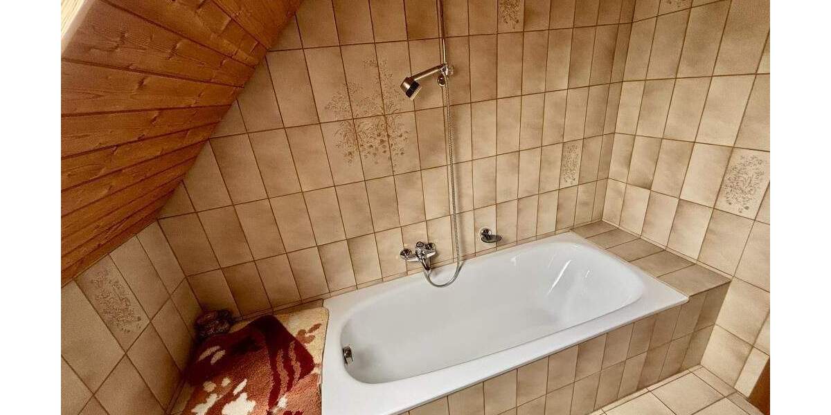 Einfamilienhaus Möhrendorf - 8 Zimmer, 180 m&sup2;, 749.000&euro; | Angebot:25896070