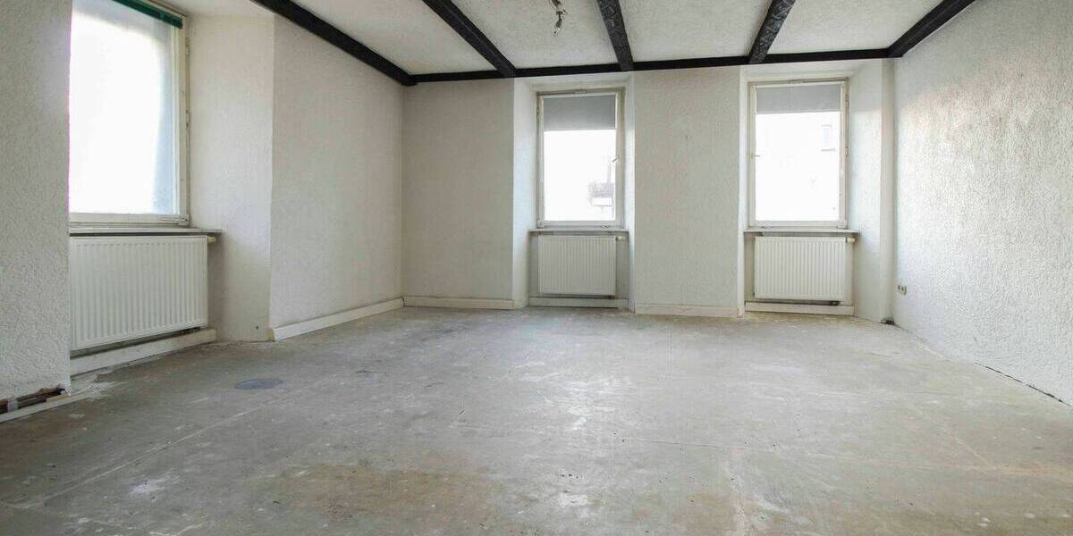 Mehrfamilienhaus, Wohnhaus Forchheim - 7 Zimmer, 198 m&sup2;, 450.000&euro; | Angebot:26827732